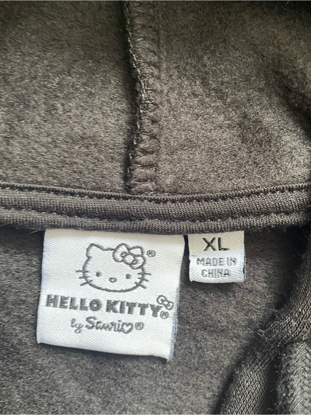 Hello Kitty Cropped Hoodie Pullover Sweatshirt Women’s XL Black - Picture 2 of 6